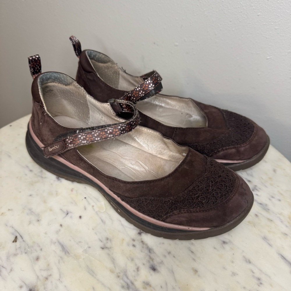 Jambu Mary Jane Shoes Size 7 brown Suede comfort sandals
